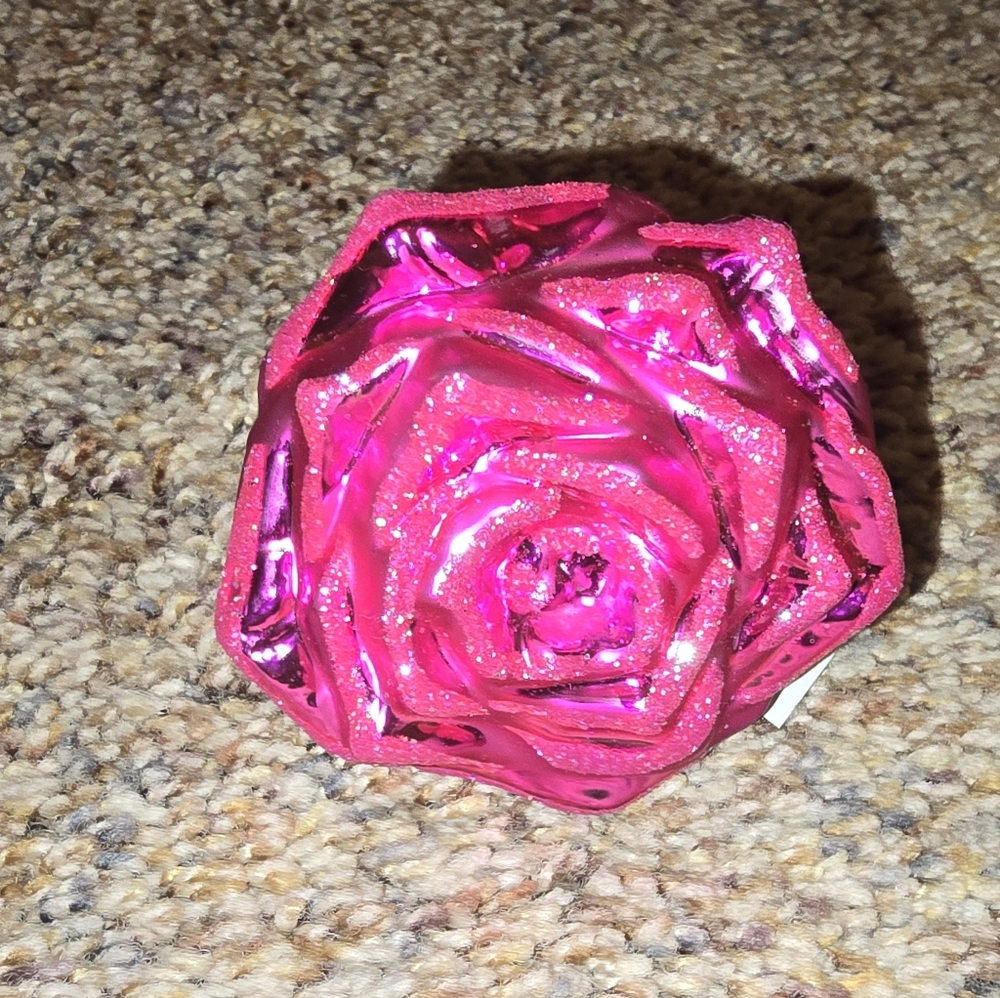 New 2018 Christborn Wegner Pink Rose Glass Ornament